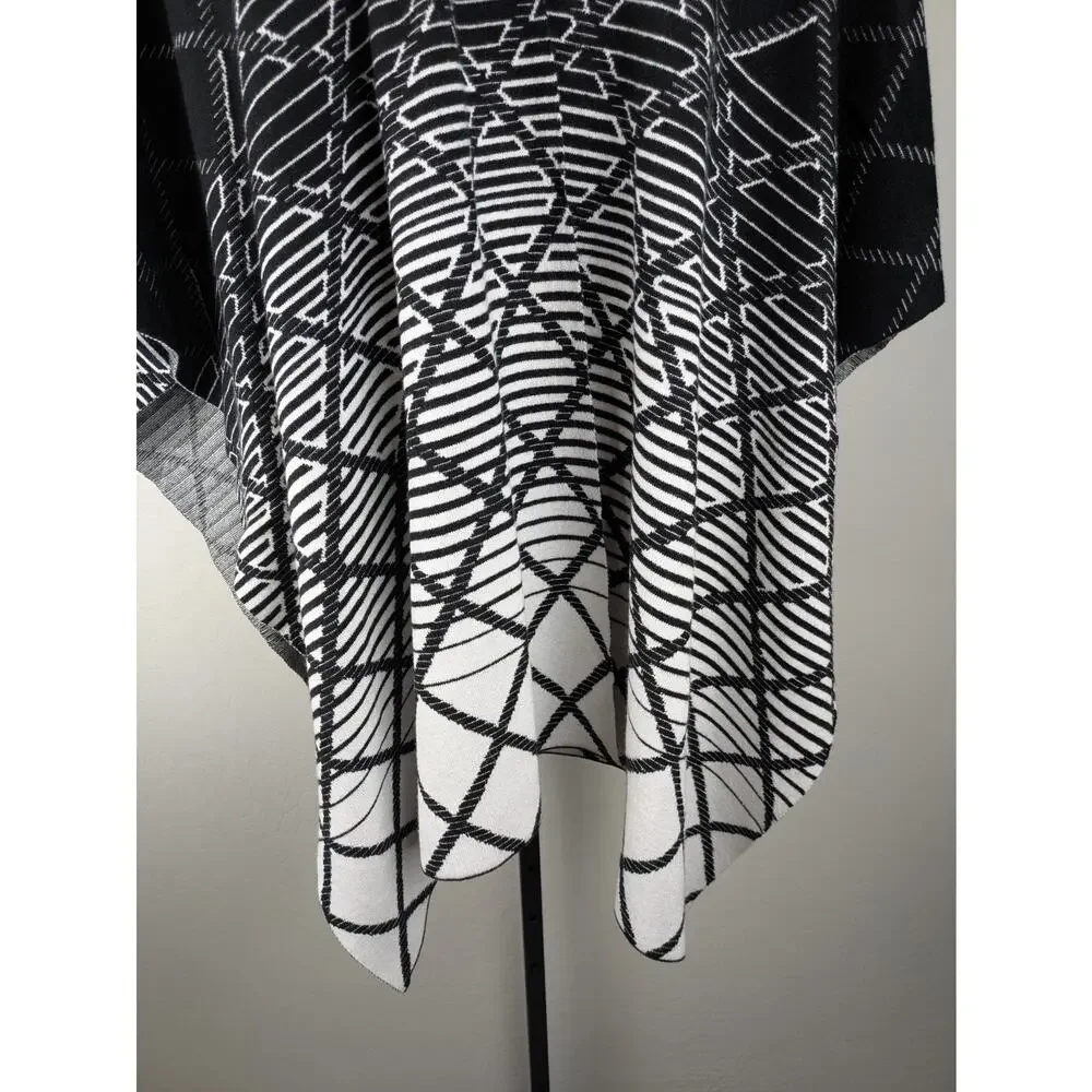 Ming Wang One Size Shawl Wrap Black and White Geometric Viscose Blend